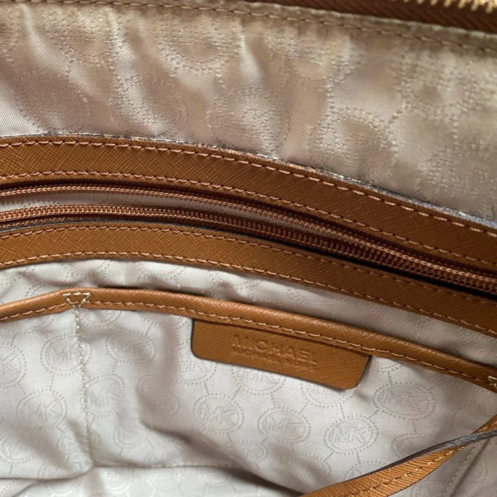 Michael Kors Jet Set Large Crossgrain Leather Top-Zip Tote Bag Purse & Dust Bag